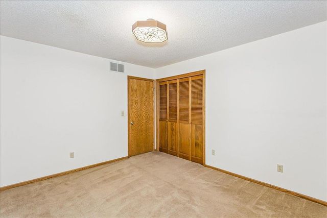 9016 E Boxthorn St, Wichita, KS 67226