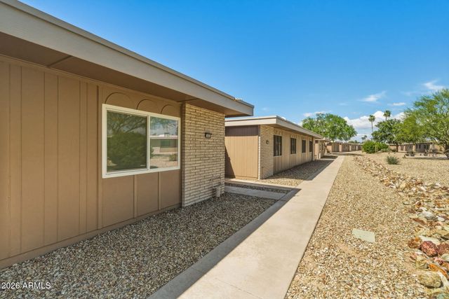 13810 N 111th Avenue, Sun City, AZ 85351