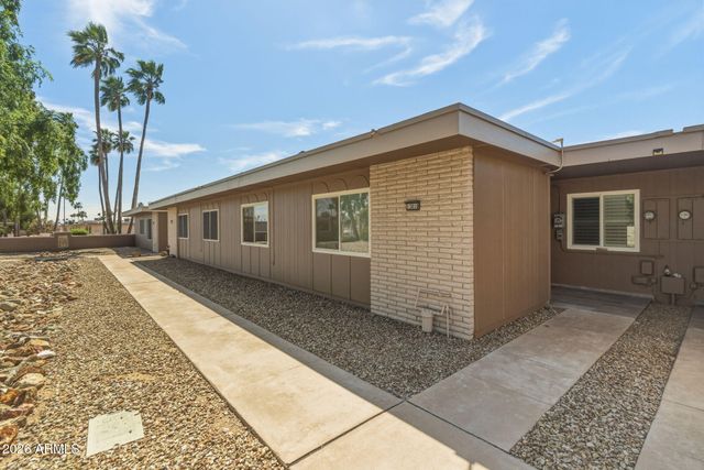13810 N 111th Avenue, Sun City, AZ 85351