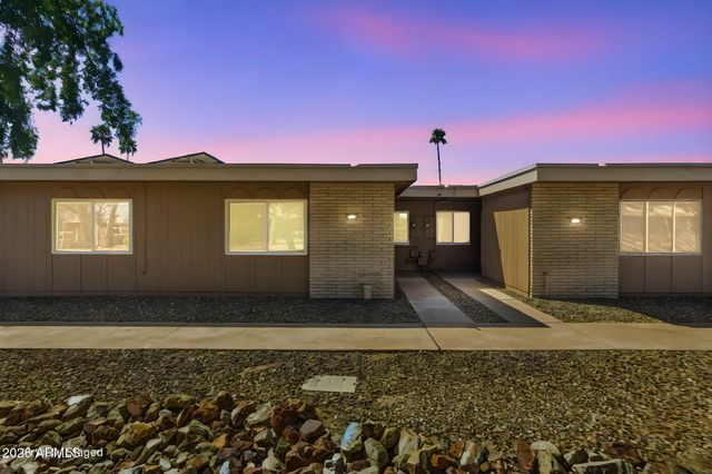 13810 N 111th Avenue, Sun City, AZ 85351