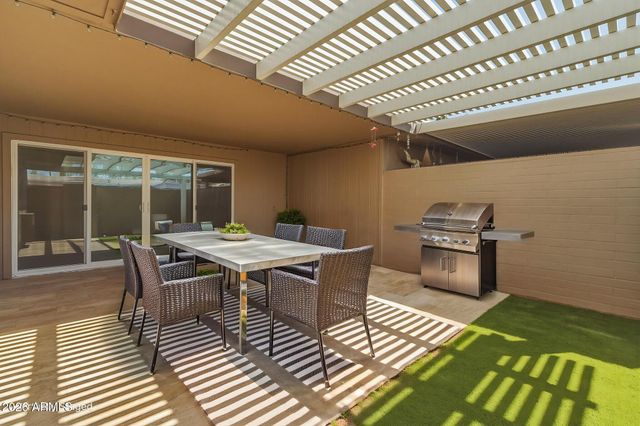 13810 N 111th Avenue, Sun City, AZ 85351