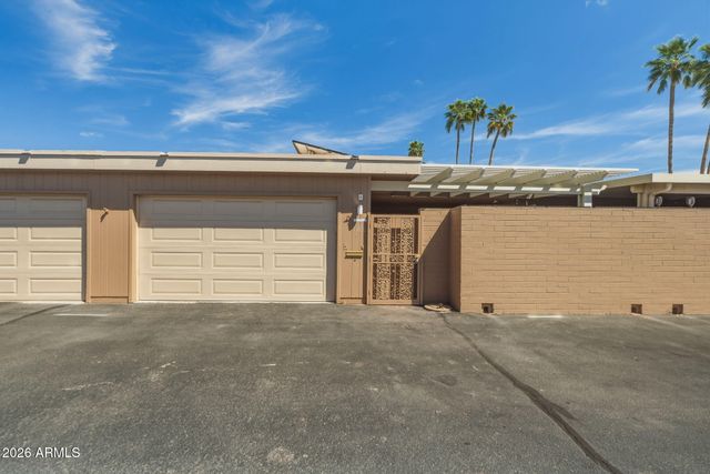 13810 N 111th Avenue, Sun City, AZ 85351