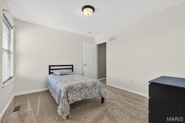 508 Country Chase Drive, Lake St Louis, MO 63367