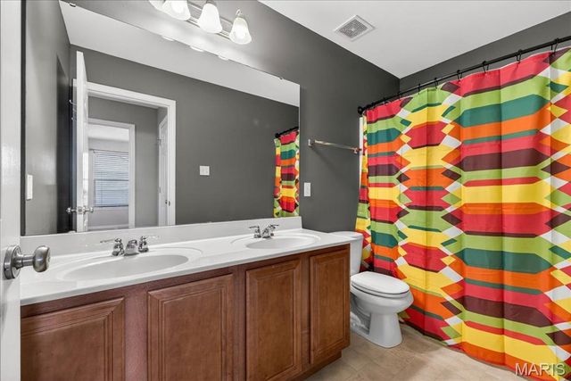 508 Country Chase Drive, Lake St Louis, MO 63367