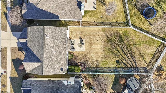 508 Country Chase Drive, Lake St Louis, MO 63367