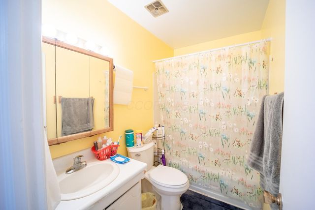 4740 Merrifield Place, 25 25, Columbus, OH 43220