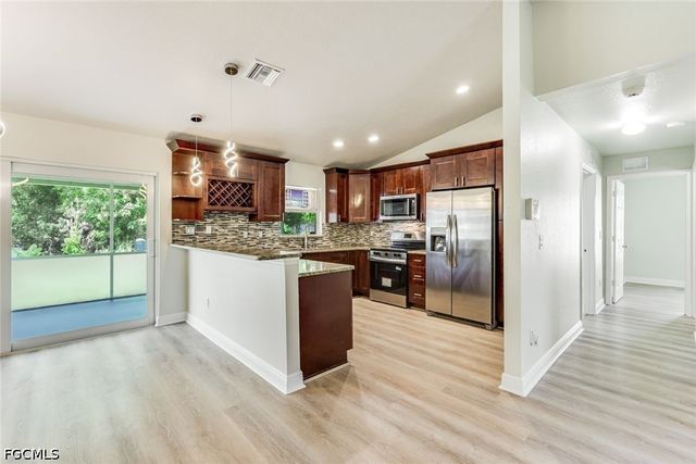 5201 4th ST W, Lehigh Acres, FL 33971