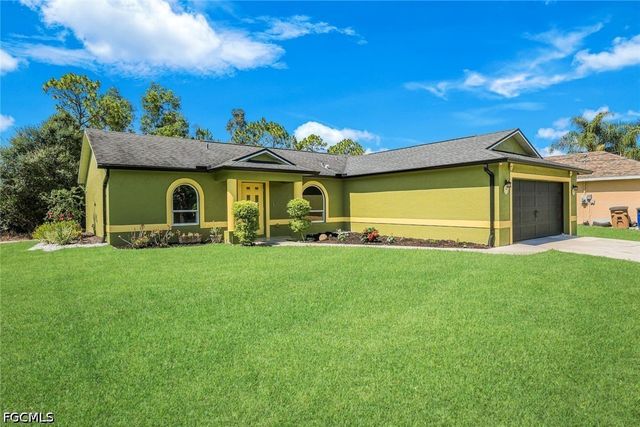 5201 4th ST W, Lehigh Acres, FL 33971
