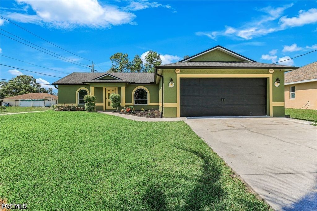 5201 4th ST W, Lehigh Acres, FL 33971