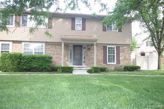 21141 E Glen Haven Circle 34, Northville, MI 48167