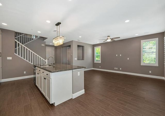 2001 Pasqual Dr, Roseville, CA 95661