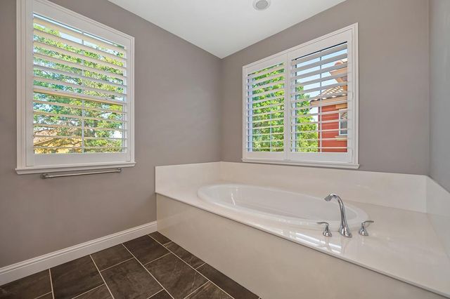 2001 Pasqual Dr, Roseville, CA 95661