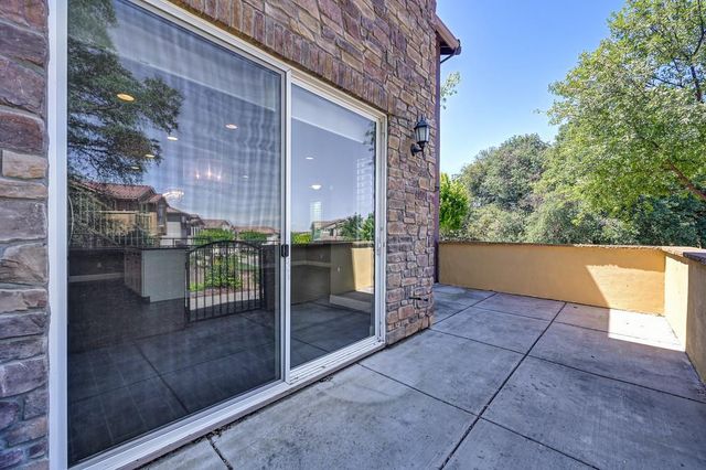 2001 Pasqual Dr, Roseville, CA 95661