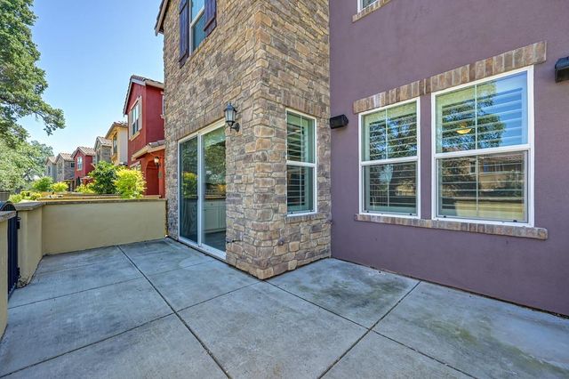 2001 Pasqual Dr, Roseville, CA 95661
