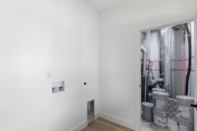 140 S Volutsia Ave, Wichita, KS 67211