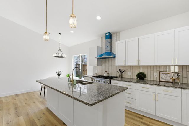 140 S Volutsia Ave, Wichita, KS 67211