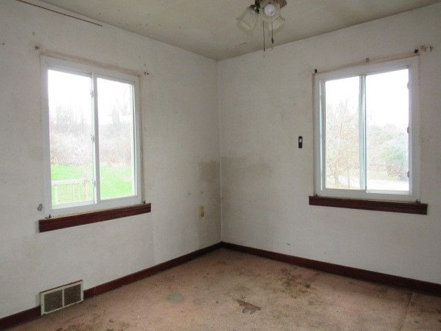 4022 Pittsburgh Road, Perry Twp, PA 15012