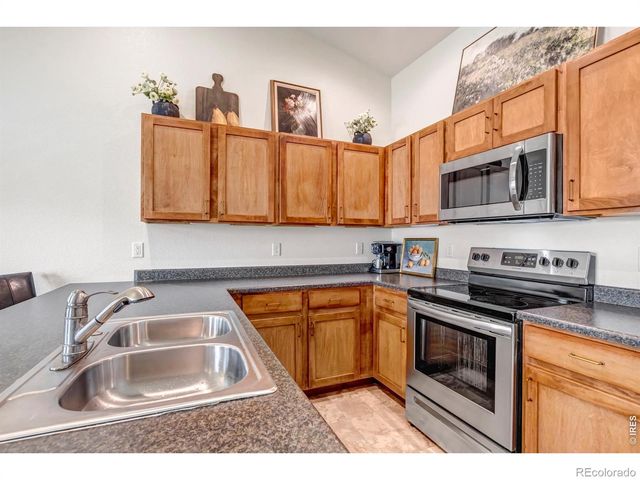 945 Maplebrook Drive, Windsor, CO 80550