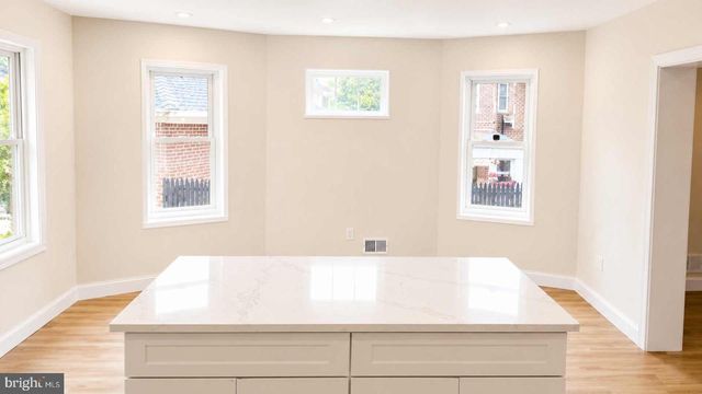 26 ELMHURST AVE, Trenton, NJ 08618
