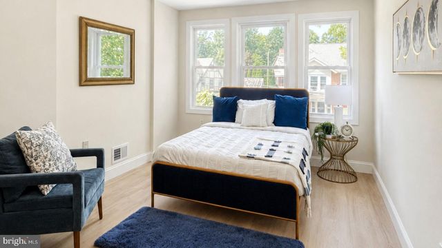 26 ELMHURST AVE, Trenton, NJ 08618