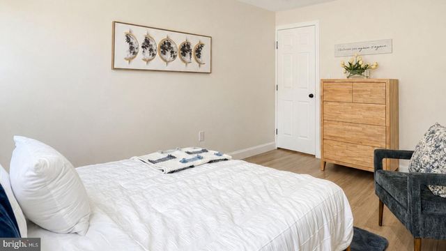 26 ELMHURST AVE, Trenton, NJ 08618