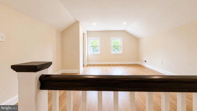26 ELMHURST AVE, Trenton, NJ 08618