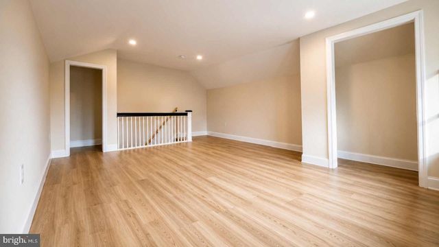 26 ELMHURST AVE, Trenton, NJ 08618