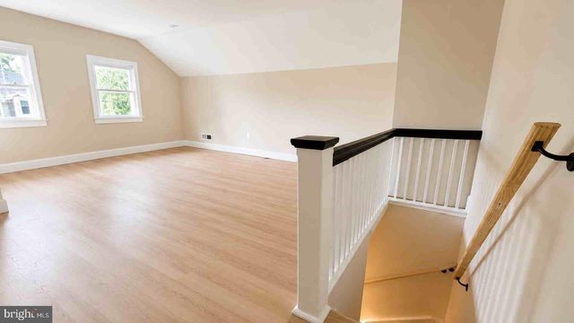 26 ELMHURST AVE, Trenton, NJ 08618