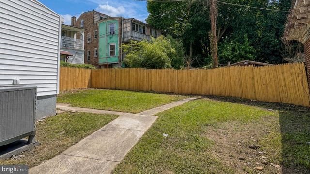 26 ELMHURST AVE, Trenton, NJ 08618