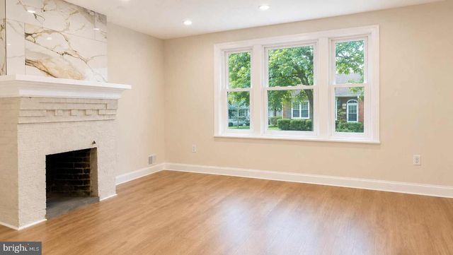 26 ELMHURST AVE, Trenton, NJ 08618