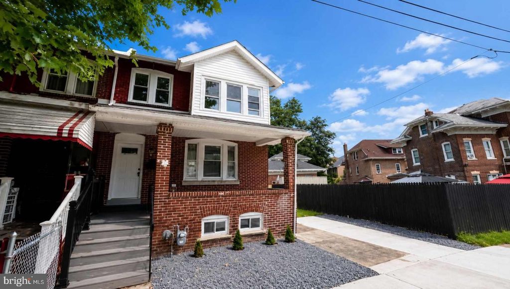 26 ELMHURST AVE, Trenton, NJ 08618
