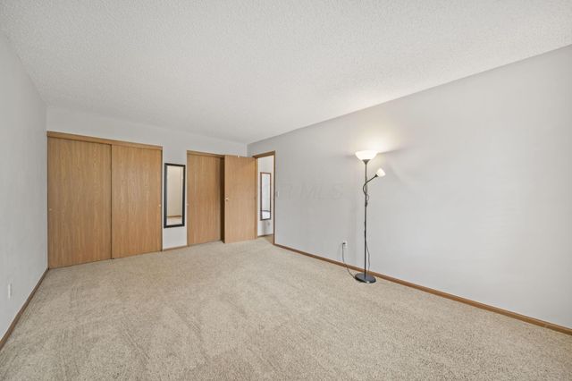 3325 Paradise Avenue, Hilliard, OH 43026