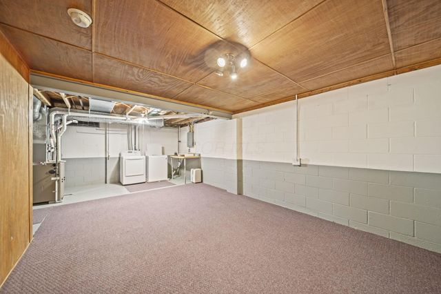 3325 Paradise Avenue, Hilliard, OH 43026