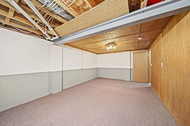3325 Paradise Avenue, Hilliard, OH 43026