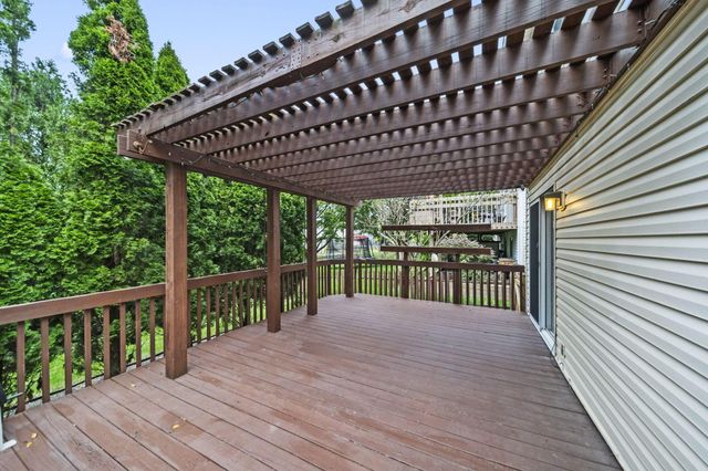 3325 Paradise Avenue, Hilliard, OH 43026