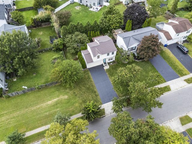 3325 Paradise Avenue, Hilliard, OH 43026