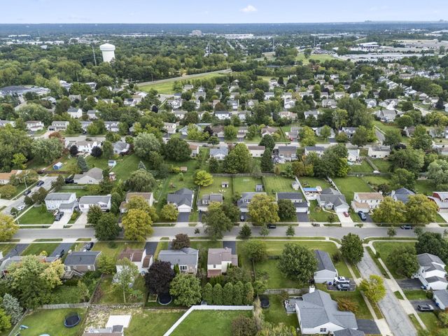 3325 Paradise Avenue, Hilliard, OH 43026