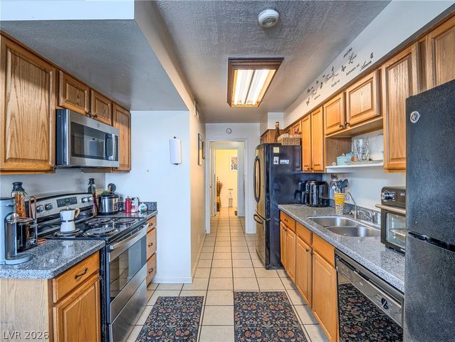 4522 Del Oro Drive, Las Vegas, NV 89102