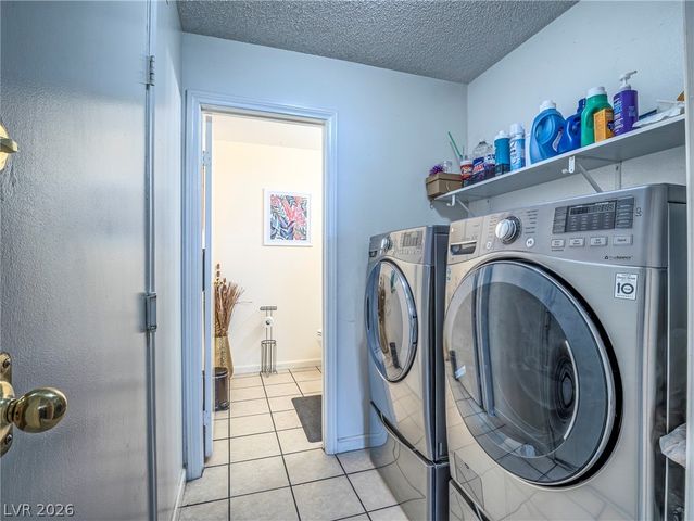 4522 Del Oro Drive, Las Vegas, NV 89102