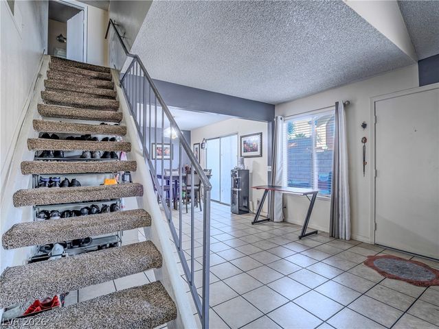 4522 Del Oro Drive, Las Vegas, NV 89102