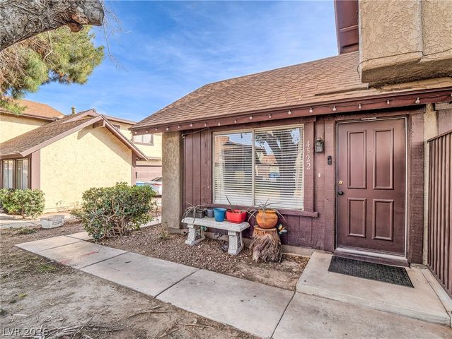 4522 Del Oro Drive, Las Vegas, NV 89102