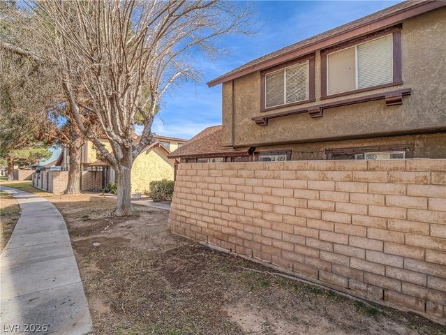 4522 Del Oro Drive, Las Vegas, NV 89102