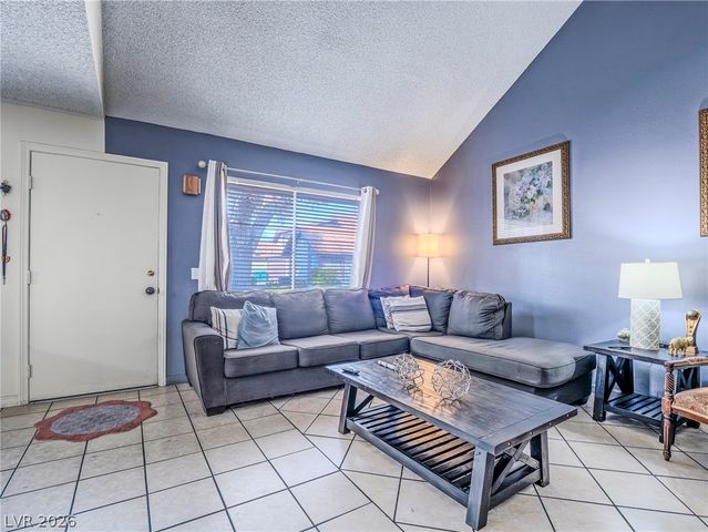 4522 Del Oro Drive, Las Vegas, NV 89102