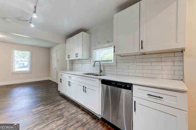 1914 North Avenue NW, Atlanta, GA 30318