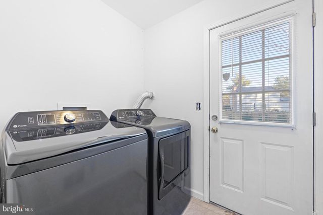 3 HAY RD, Tuckerton, NJ 08087