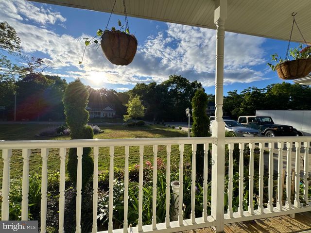 3 HAY RD, Tuckerton, NJ 08087