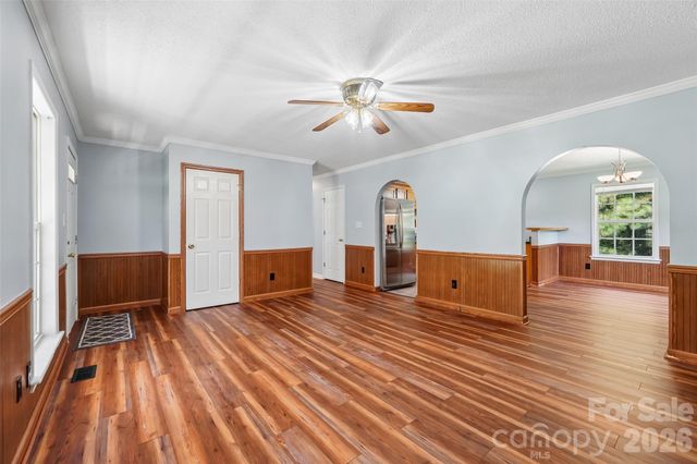 916 Long Branch Road, Grover, NC 28073