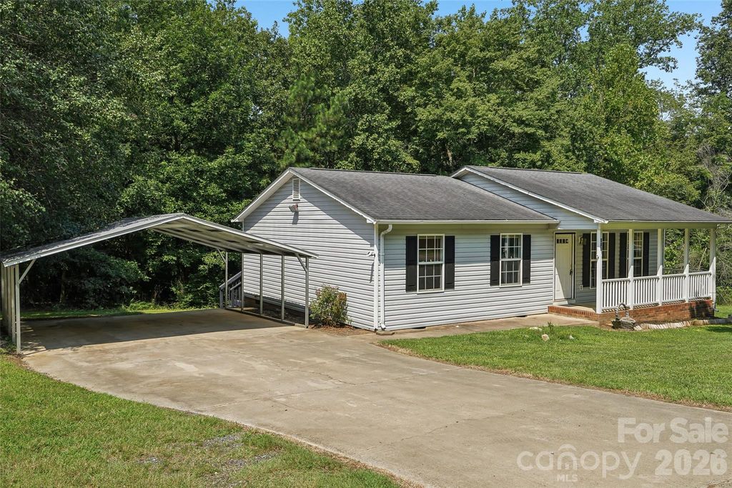 916 Long Branch Road, Grover, NC 28073