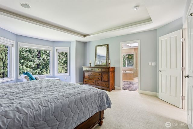 25846 NE 4th Place, Sammamish, WA 98074