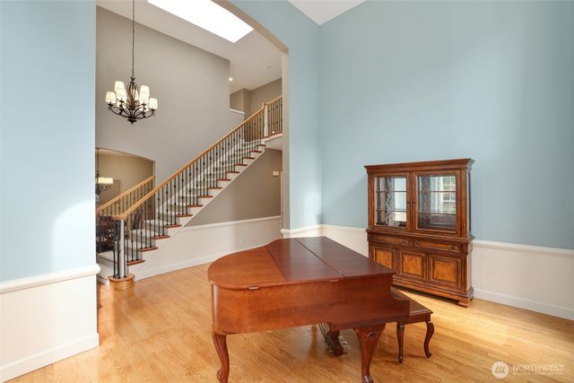 25846 NE 4th Place, Sammamish, WA 98074